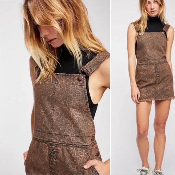 Free People Leopard Print Overalls woman’s size 6 - Picture 8 of 10
